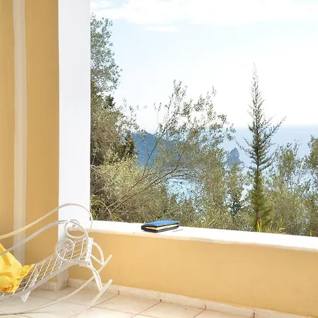 Alibertini Studios Agios Gordios  Exterior photo